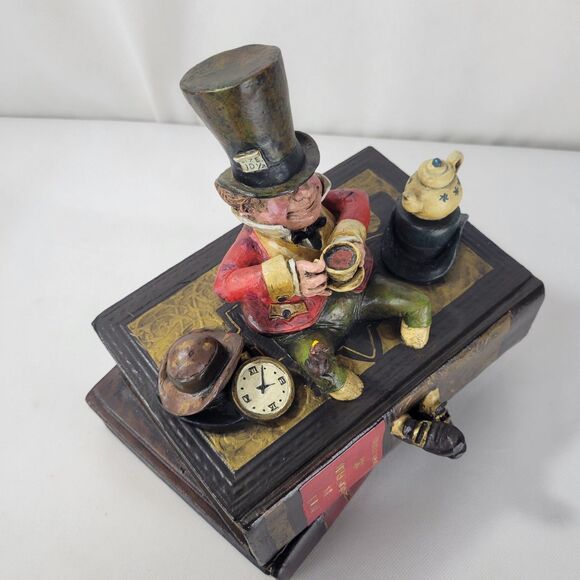 Rare Alice in Wonderland Sculpture Figurine Book Worms The Penny Whistle Group - Picture 10 of 16